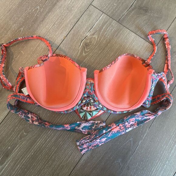 Maaji | Underwire Colorful Strapless Strap Bikini Top - Picture 7 of 7